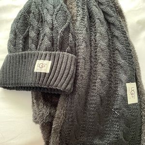 NWOT ugg hat and scarf